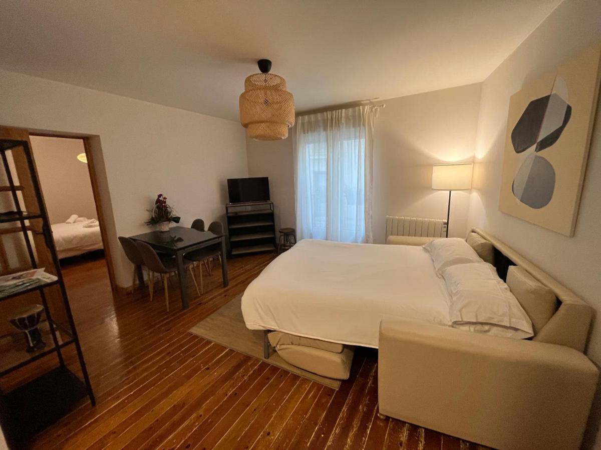 Pension Boutique Dona Urraca Burgos Exterior photo